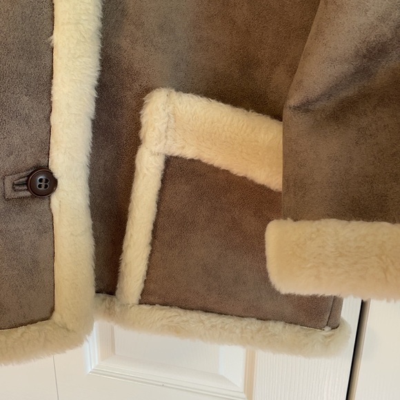 Abercrombie & Fitch Faux Shearling Jacket! - Picture 5 of 6